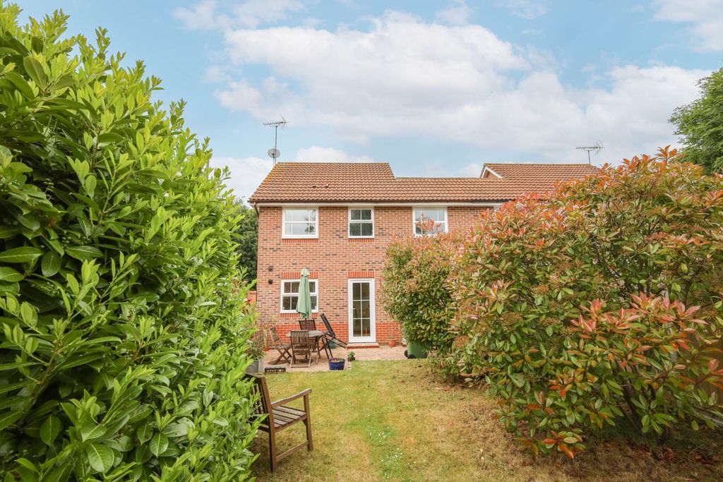 Property photo 1 of 11