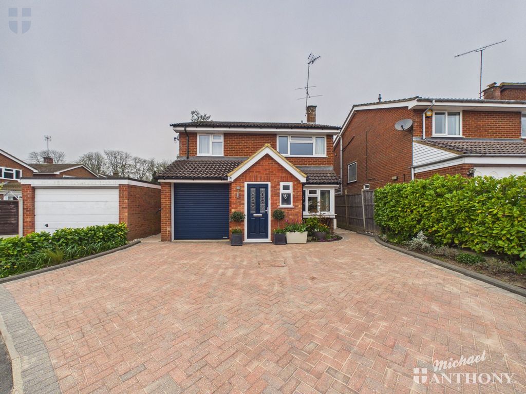 Property photo 1 of 22 Cam03218G0-Pr0953-Still027