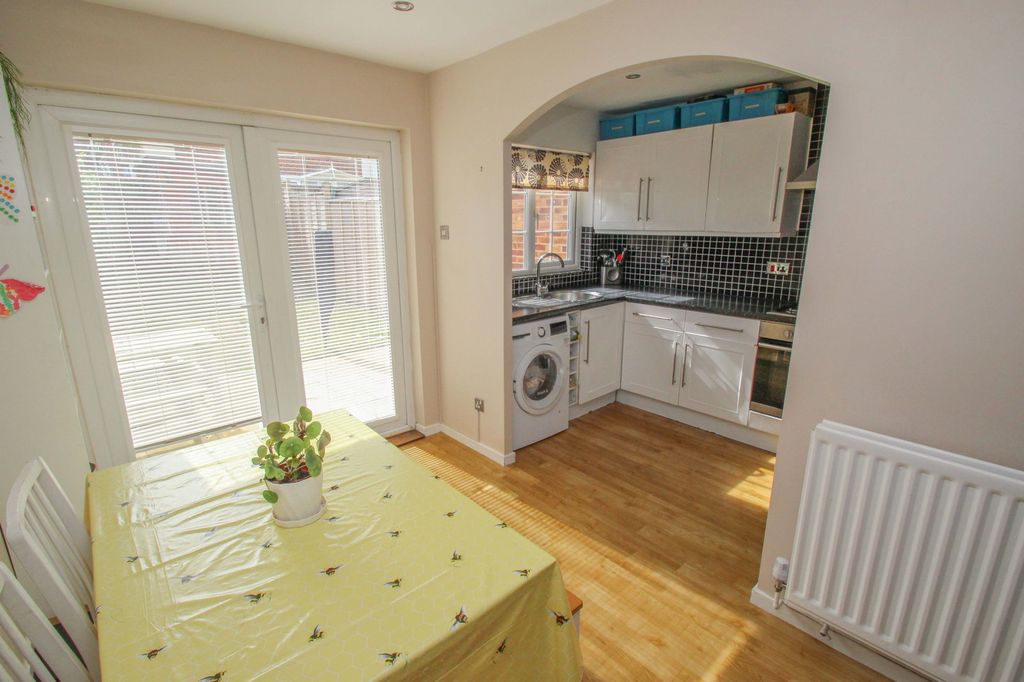 Property photo 2 of 15