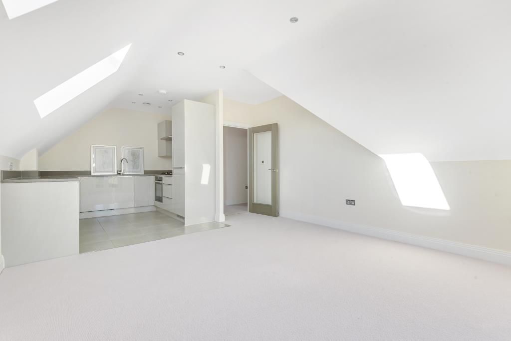 Property photo 3 of 10 Living Area/Kitchen