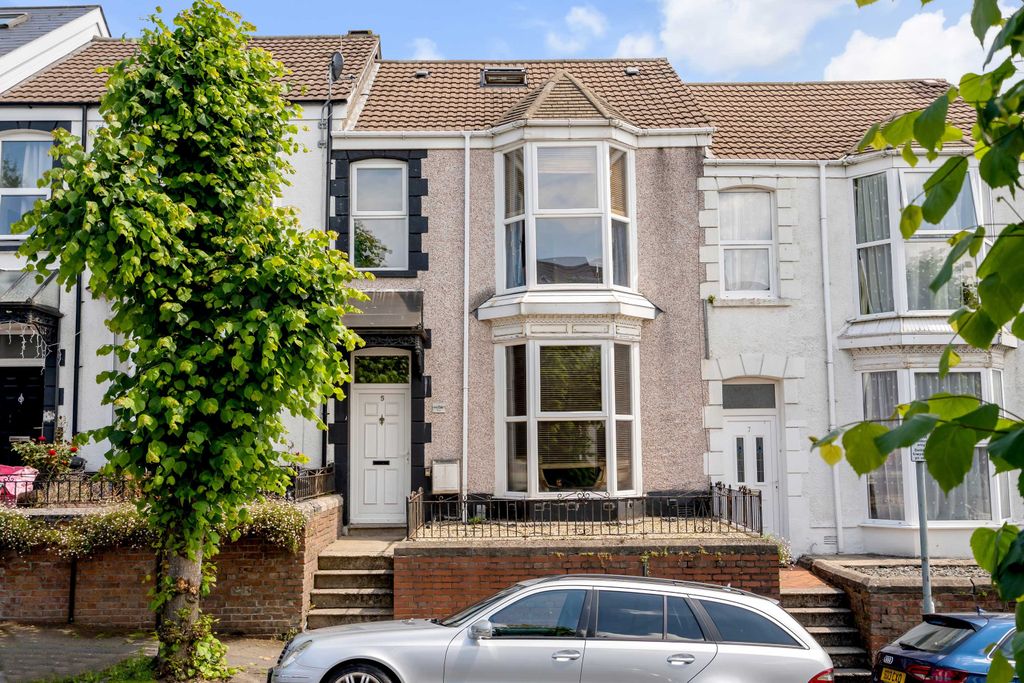 Property photo 1 of 7