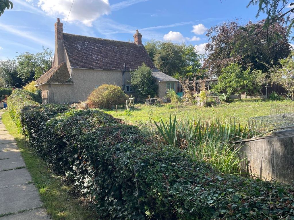 Property photo 1 of 16