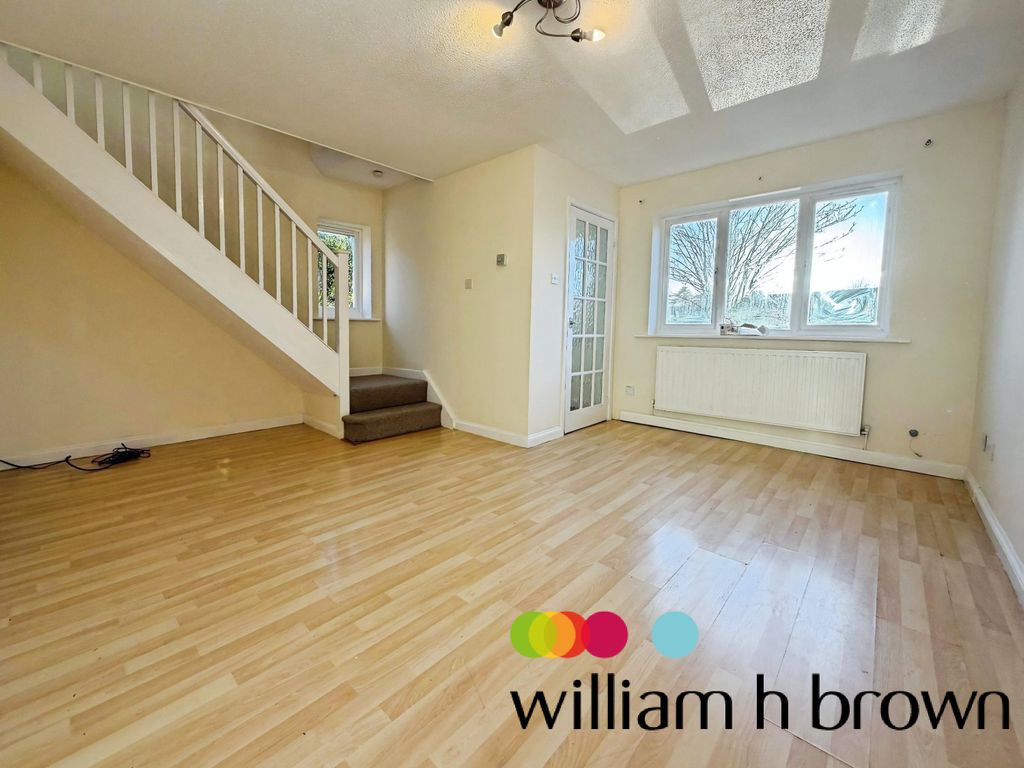 Property photo 2 of 10 Living Room