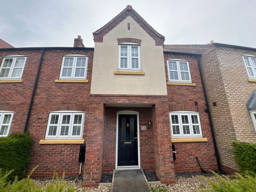 Property photo 1 of 11 External