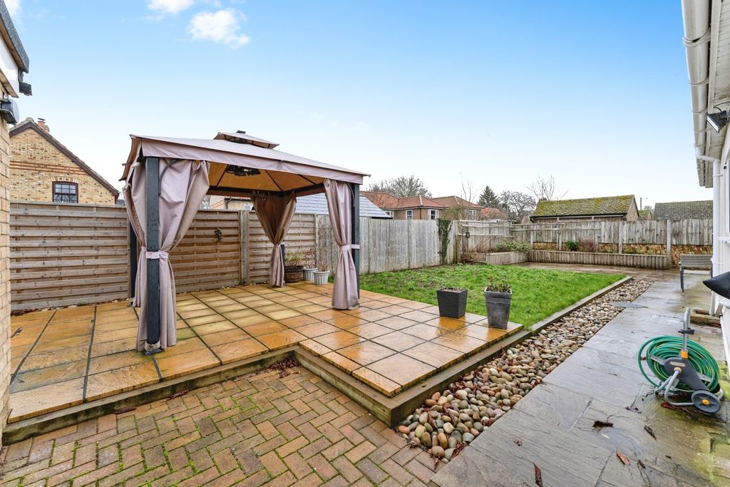 Property photo 3 of 16 Pbox-Img.Jpg