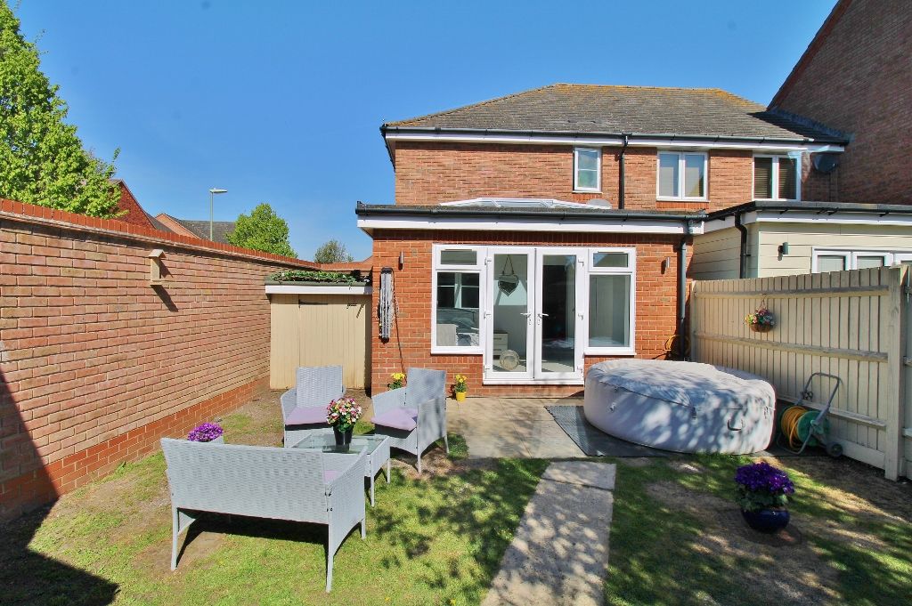 Property photo 2 of 25