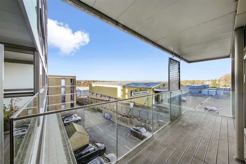 Property photo 3 of 16 Northway House - Pkjgd7Pfkhqxjfcvmsqj.Jpg