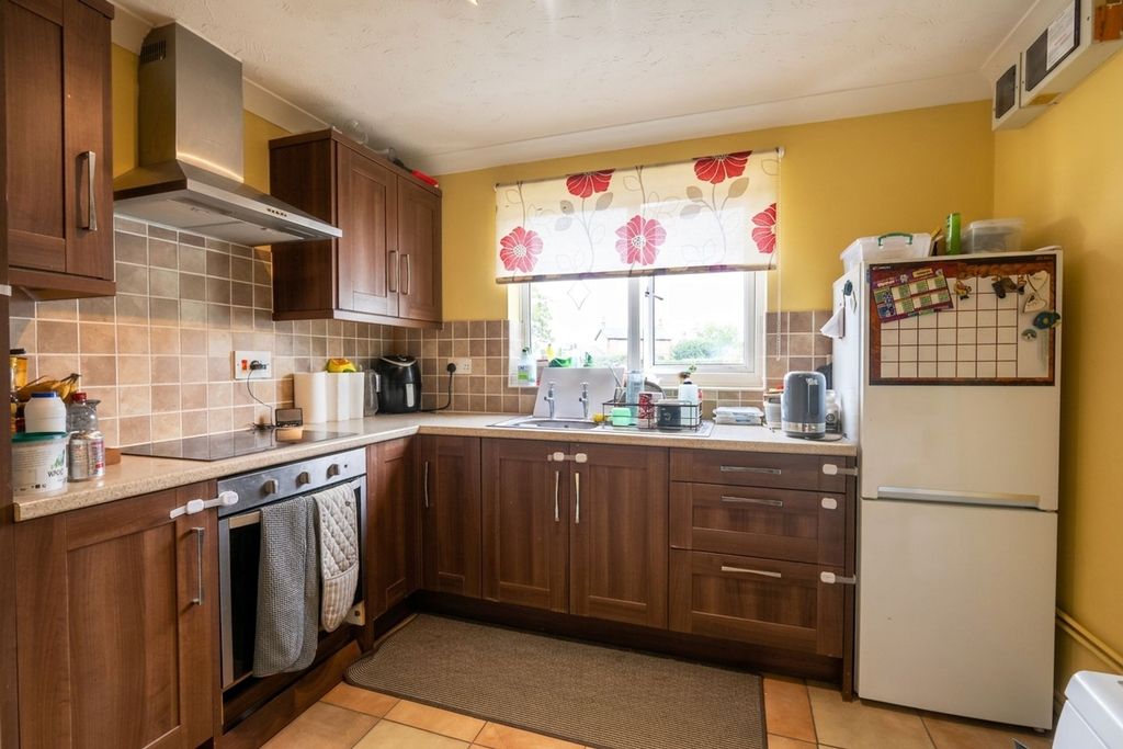 Property photo 3 of 14