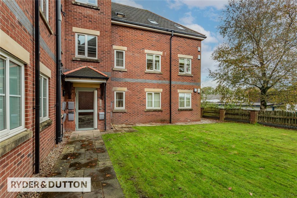 Property photo 2 of 15 Picture No. 31