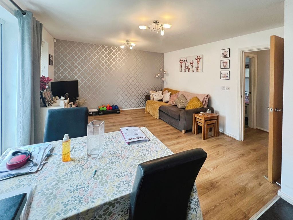 Property photo 2 of 12 Lounge Area