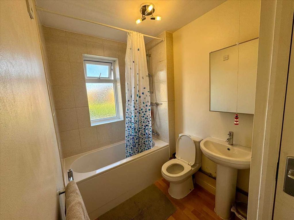Additional image 8 of 2 bed terraced house for saleBriarwood Close, Feltham TW13
