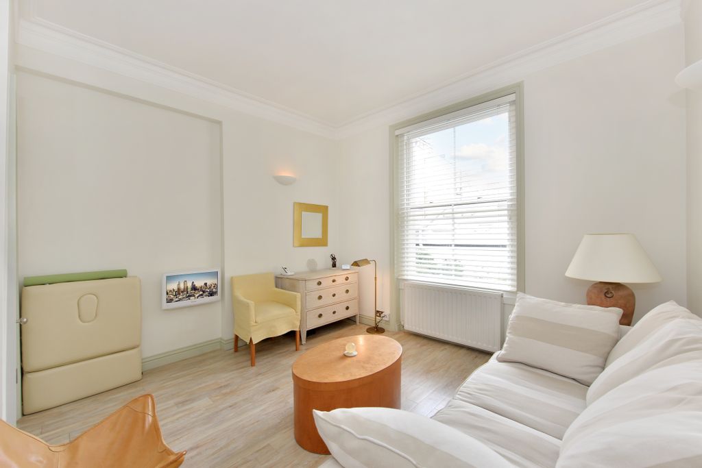 Property photo 2 of 8 2..Jpg