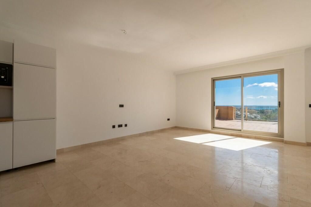 Property photo 2 of 3