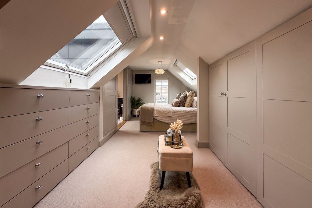 Property photo 3 of 22 4832688