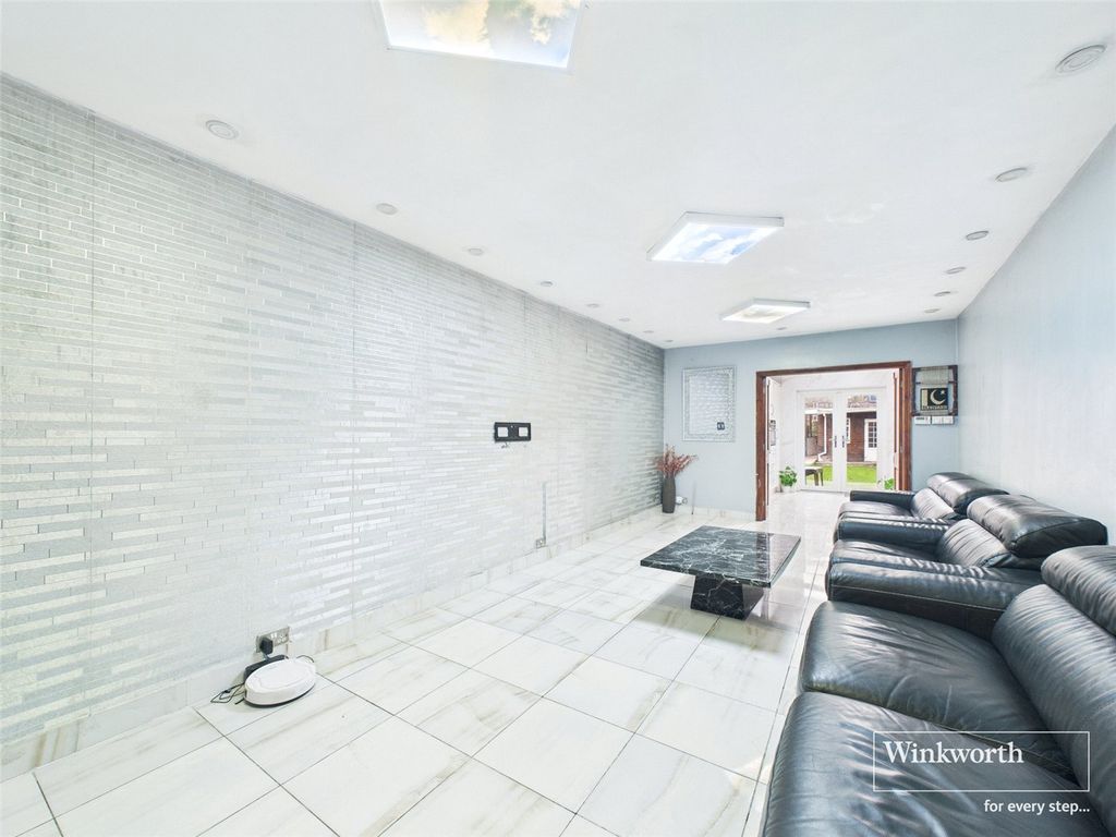 Property photo 2 of 19 Living Room