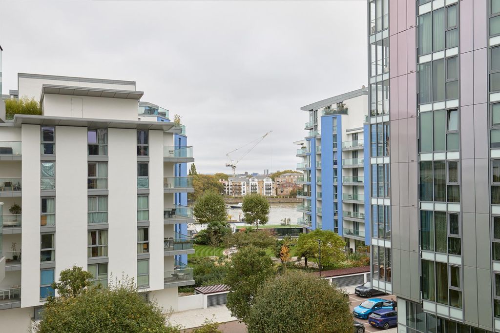 Property photo 3 of 26