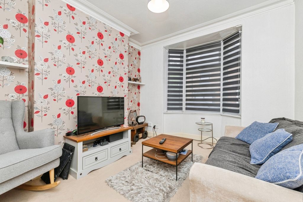 Property photo 2 of 15 Pbox-Img.Jpg