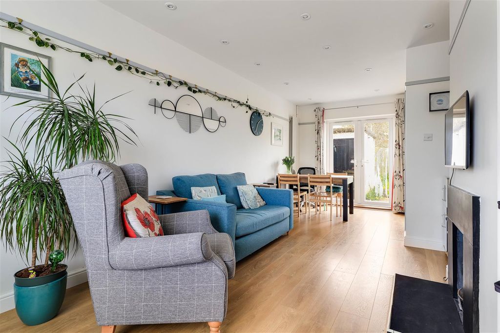 Property photo 3 of 14 Img_8198.Jpg