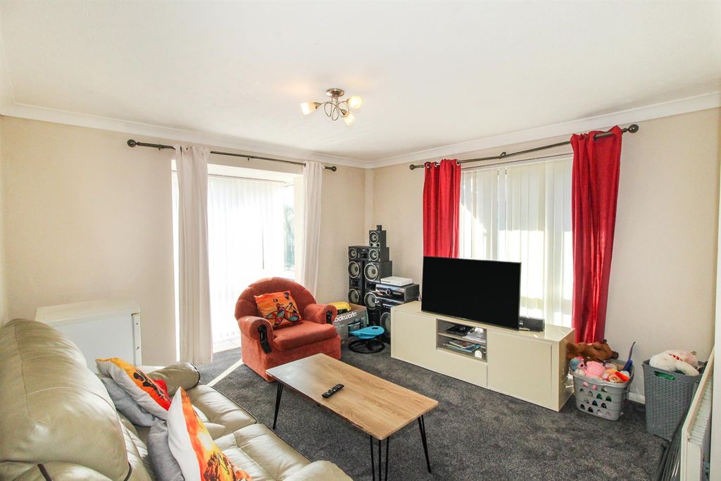 Property photo 2 of 12 Img_1053.Jpg