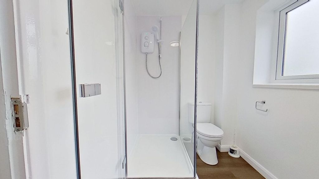 Property photo 3 of 26