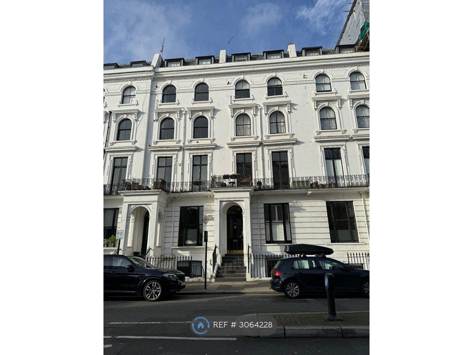 Property photo 1 of 13 Victorian Building