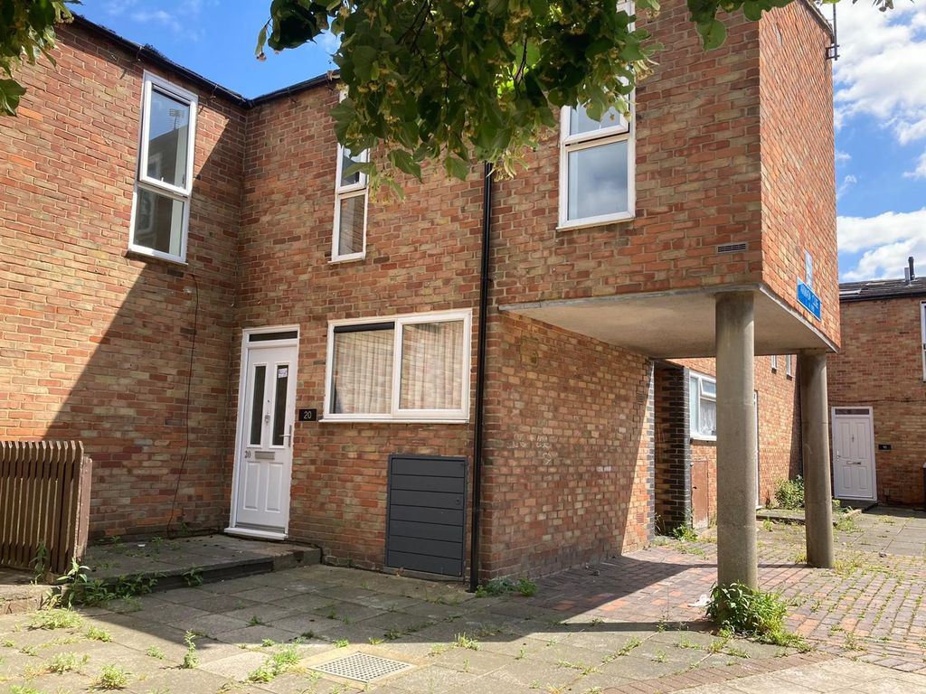 Property photo 1 of 5