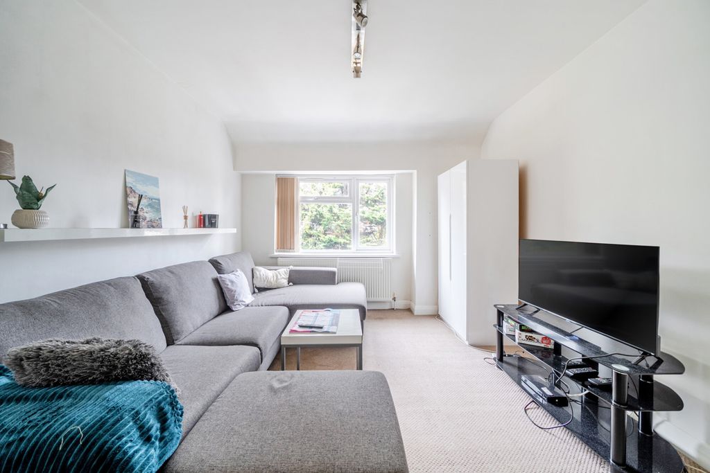 Property photo 2 of 20 1372532-1-6908Ac0...