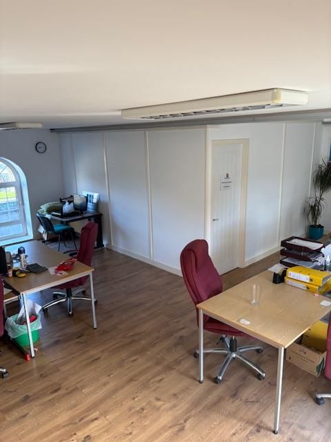 Property photo 3 of 10 Photo 5