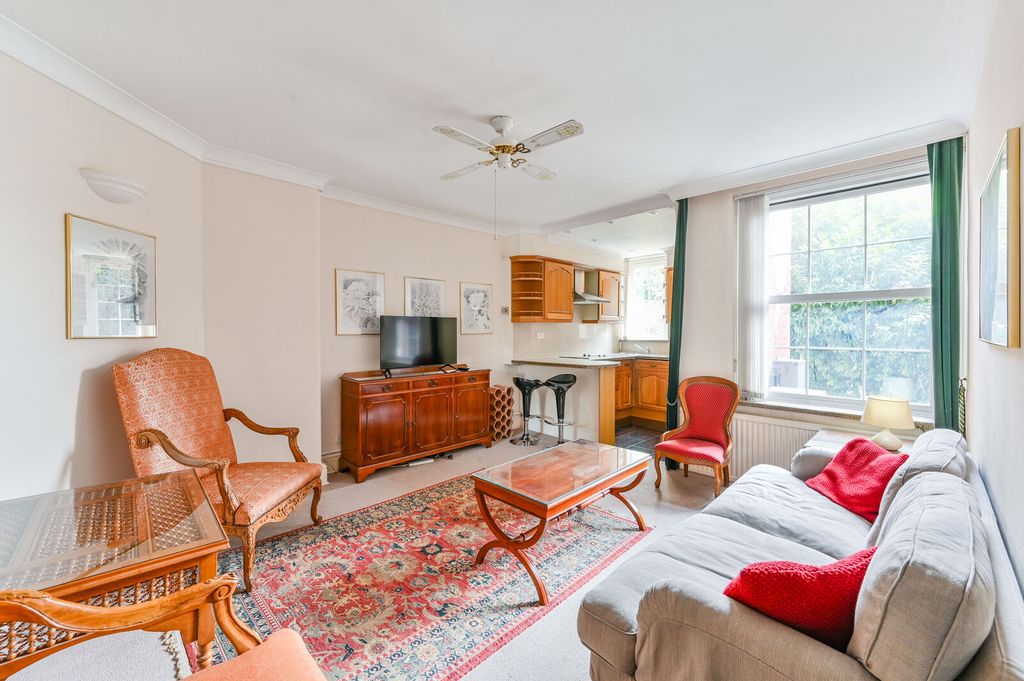 Property photo 2 of 7