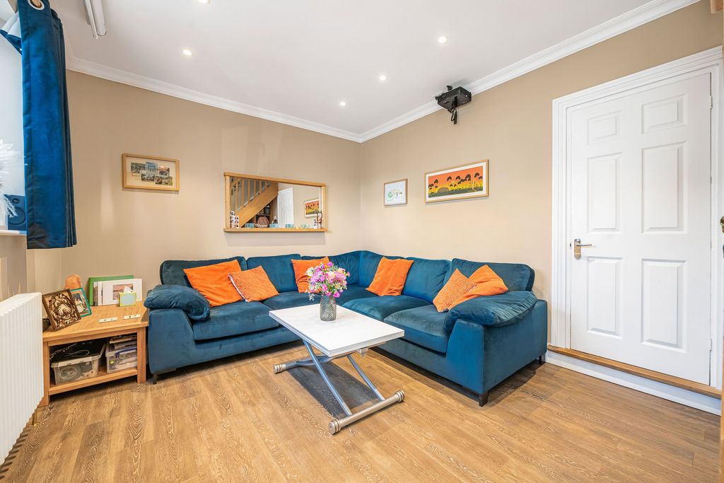 Property photo 1 of 17