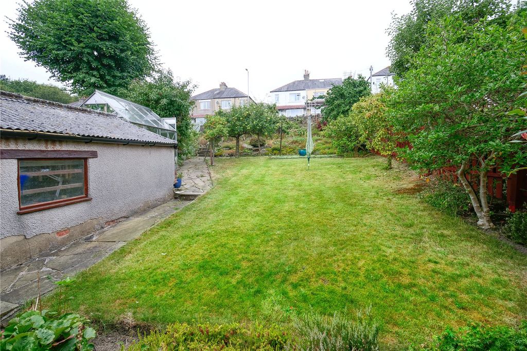 Property photo 2 of 15 Picture No. 14