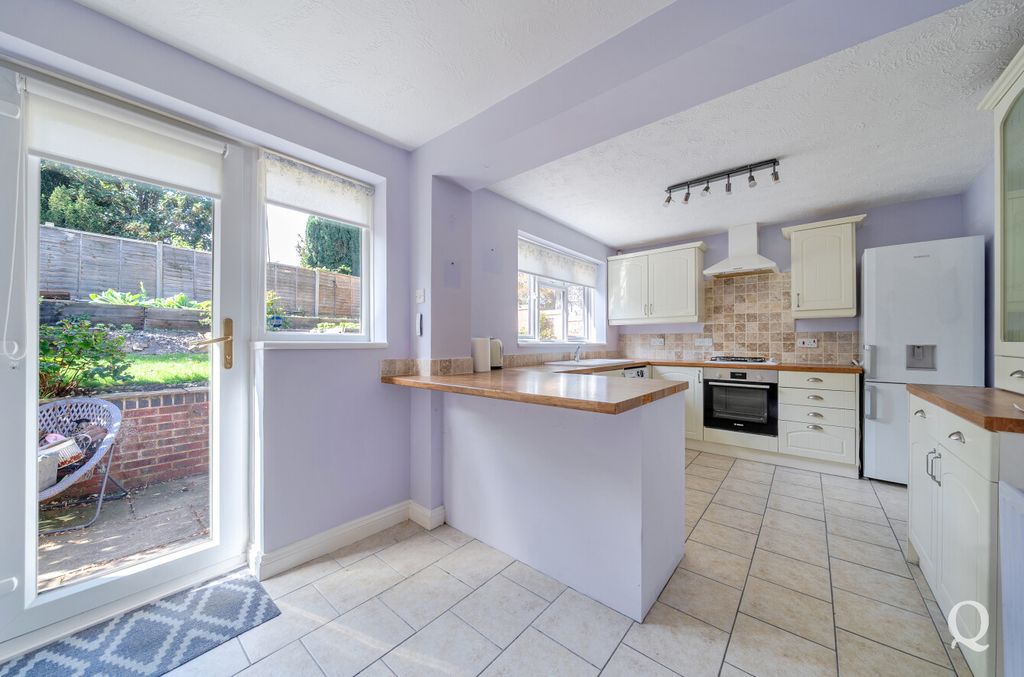 Property photo 2 of 22 918c4354-087c-455...