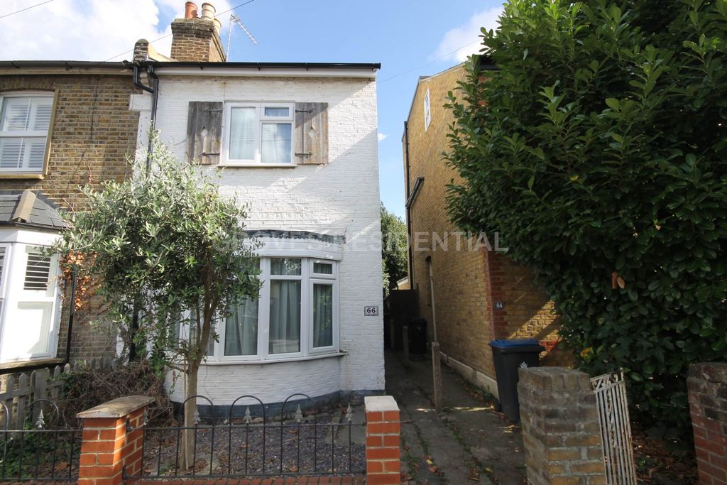 Property photo 1 of 11
