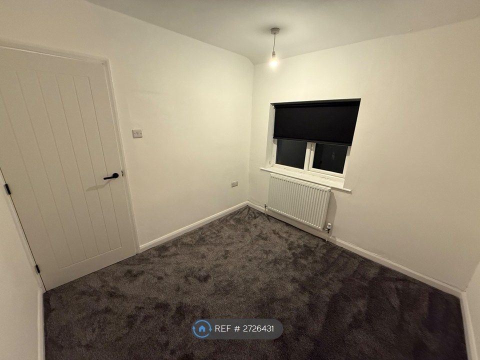 Property photo 3 of 28