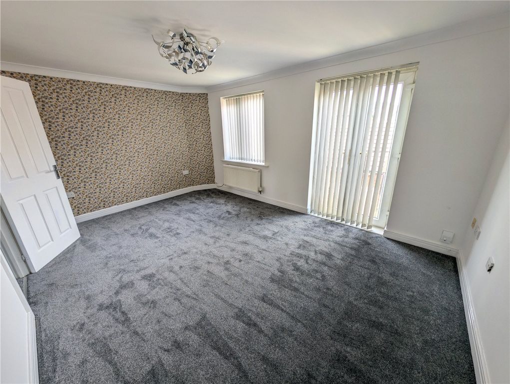 Property photo 3 of 15 Picture No. 11