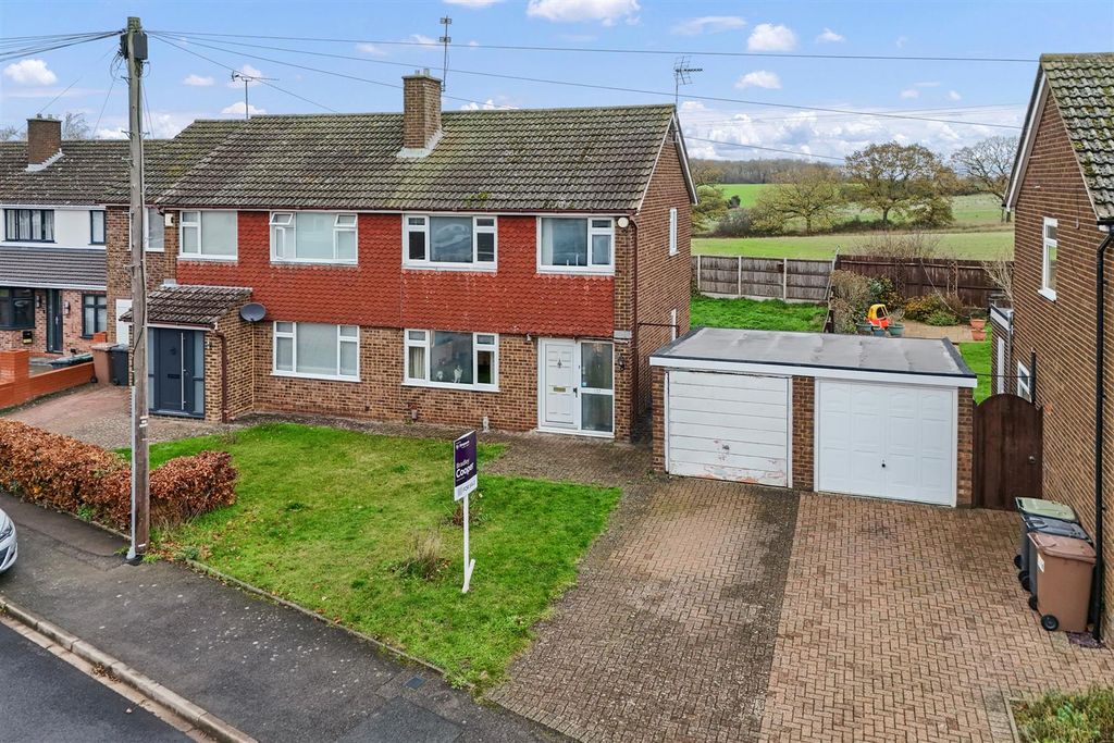 Property photo 1 of 20 137Kinrosscresweb11.Jpg