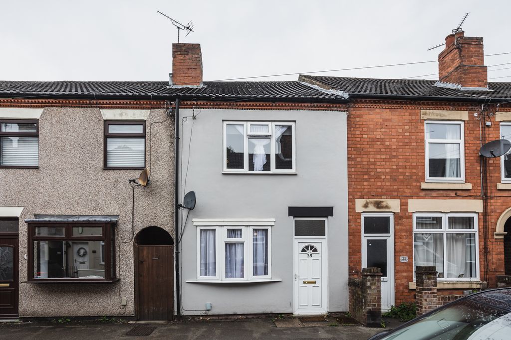 Property photo 1 of 38