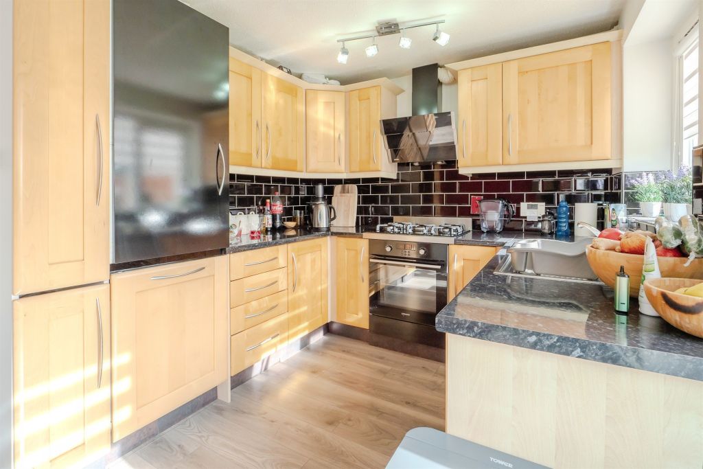 Property photo 3 of 19