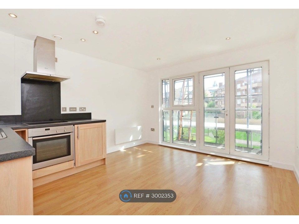 Property photo 2 of 9