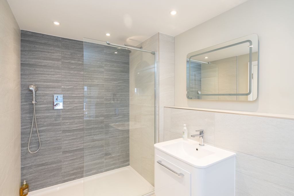 Additional image 14 of 5 bed semi-detached house for saleLonsdale Road, Dorking RH4