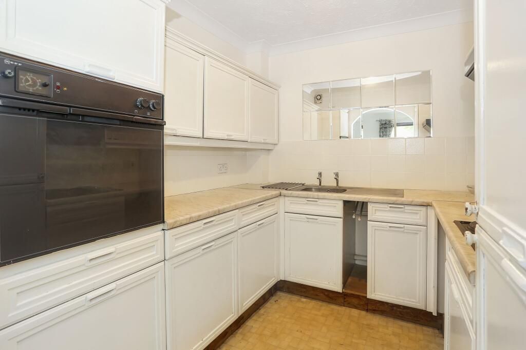 Property photo 2 of 12 Image