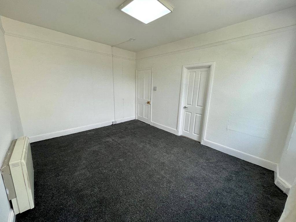 Property photo 3 of 7 Bedroom