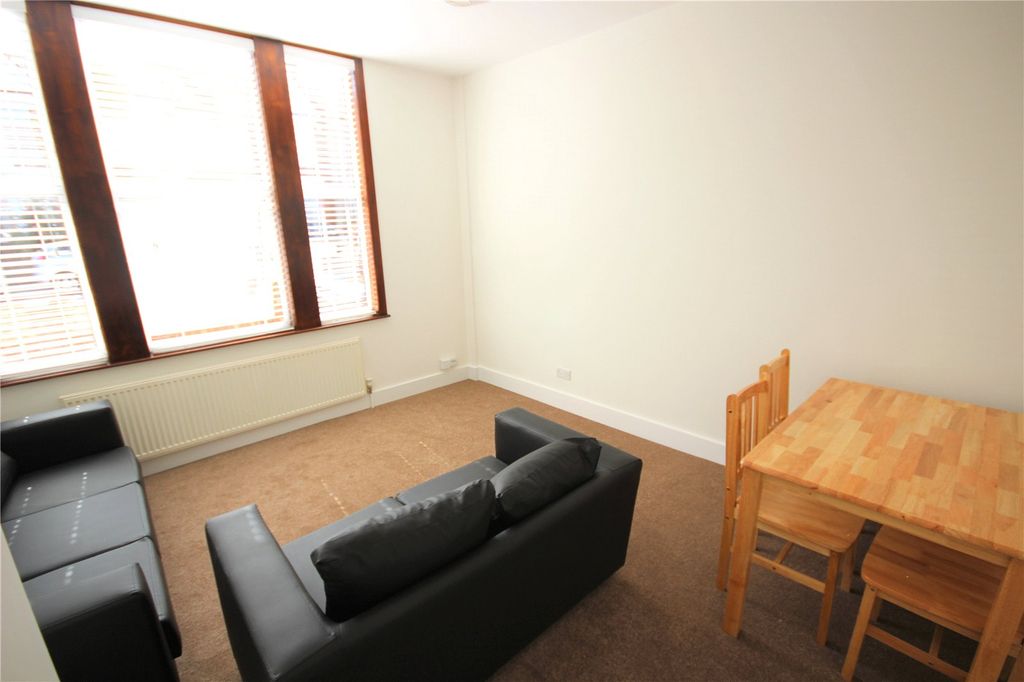 Property photo 3 of 10 Picture No. 08