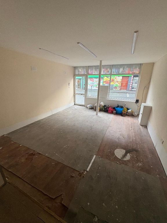 Property photo 2 of 11 Photo 1