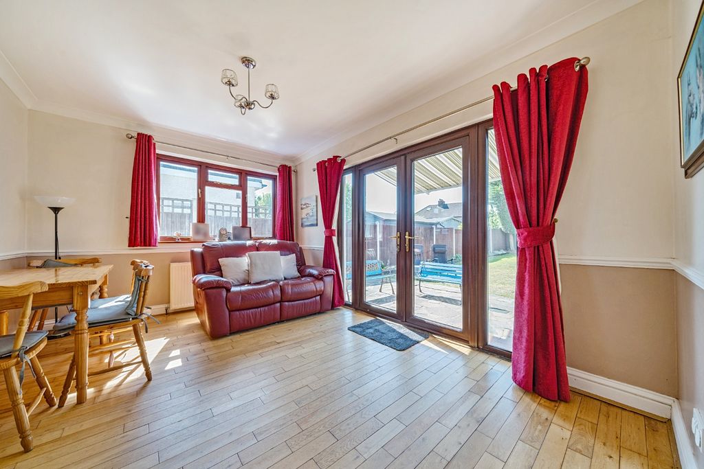 Property photo 3 of 24 4173945