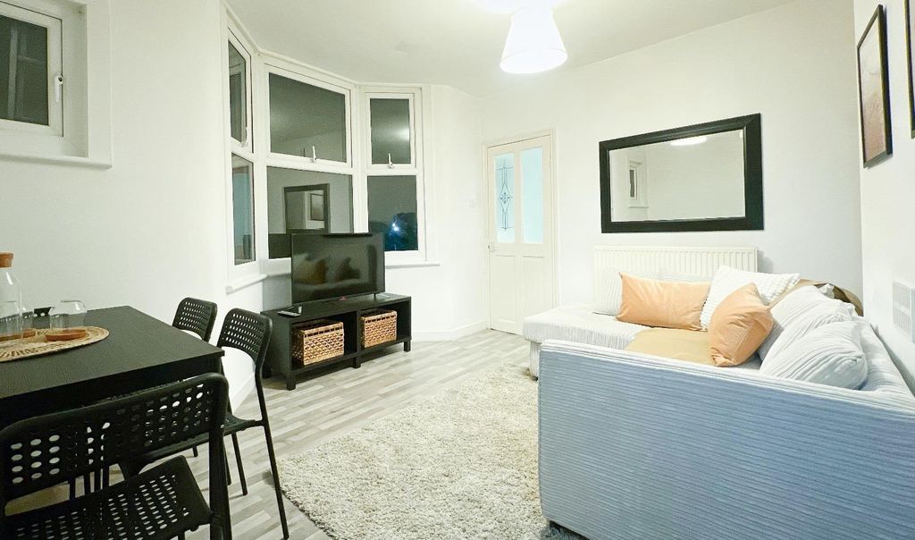 Property photo 2 of 12 d5A82631-3423-4880-9Af3-B823A47De104.Jpg
