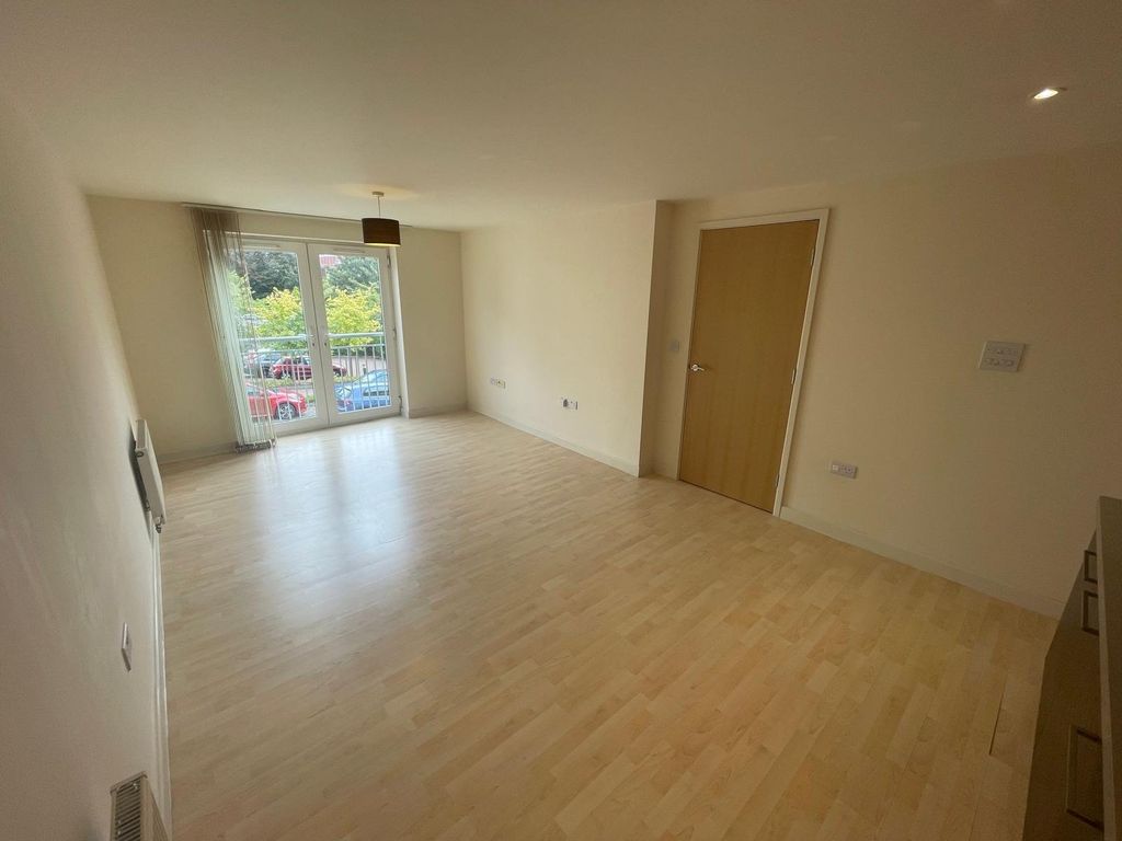 Property photo 2 of 6 Picture No. 01