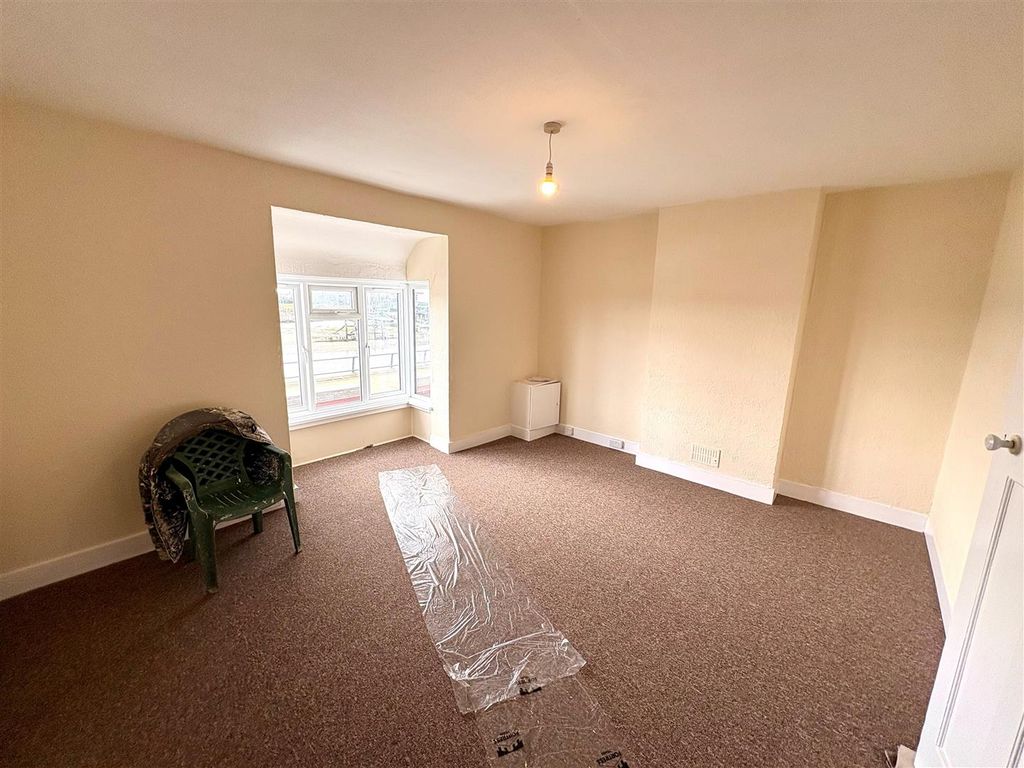 Property photo 2 of 6 7.Jpg