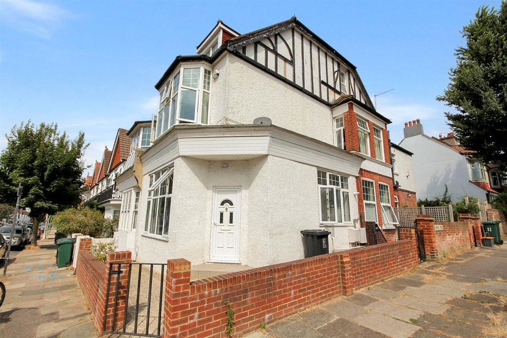 Property photo 1 of 11 Front
