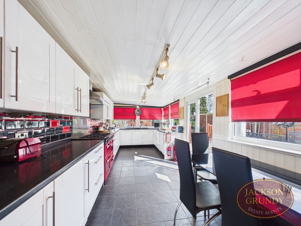 Property photo 3 of 27 Station Road